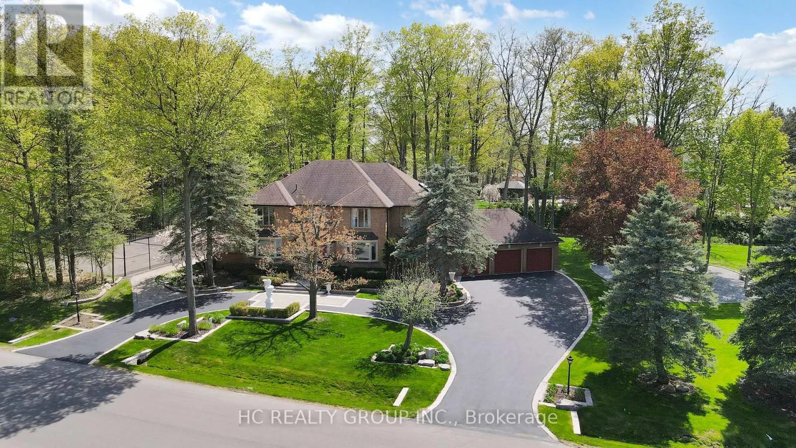 2 GLENRIDGE DRIVE
