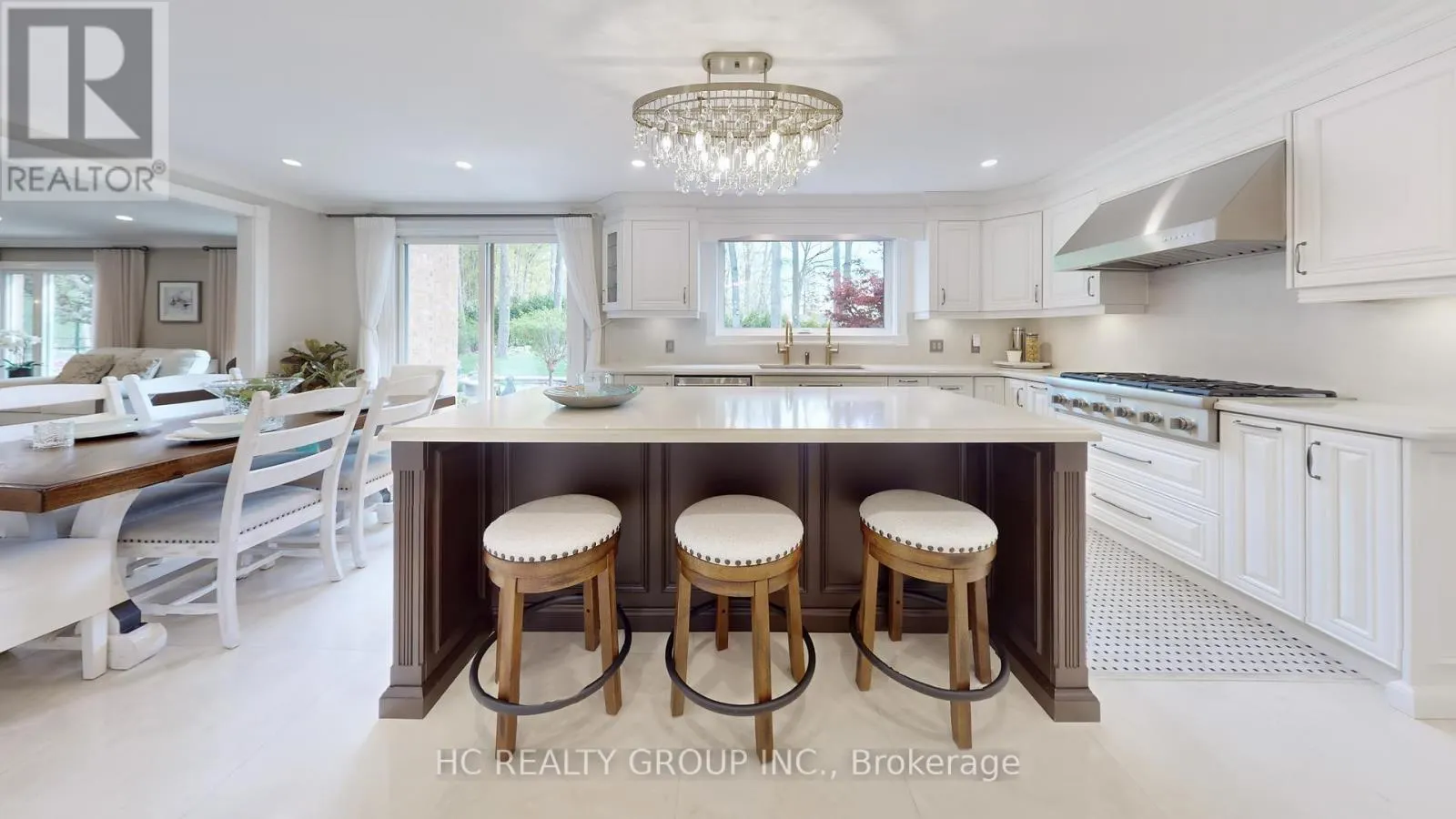 2 GLENRIDGE DRIVE