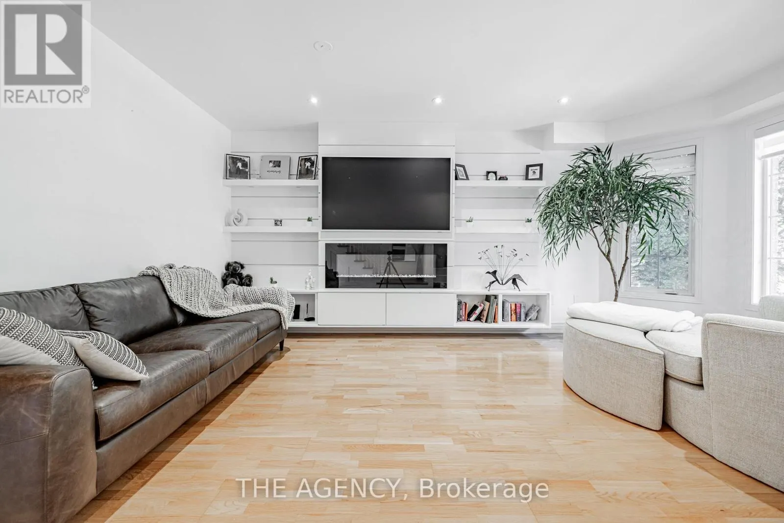 45 CASTLE PARK BOULEVARD