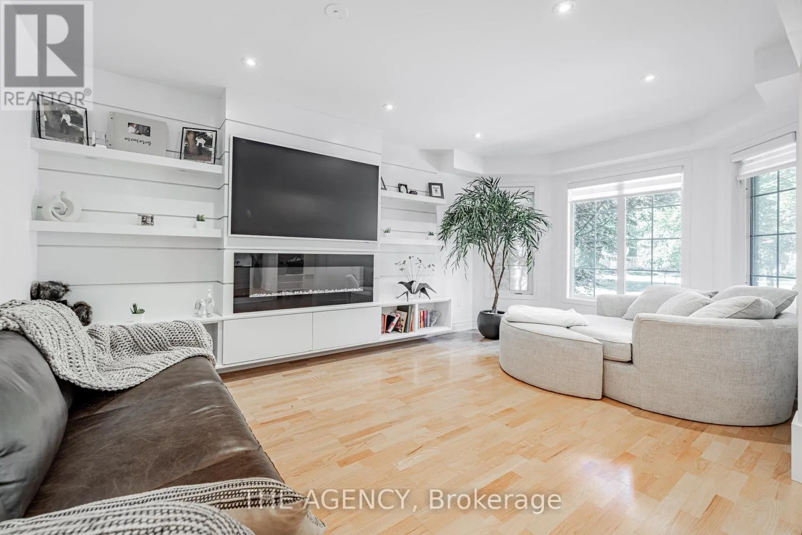 45 CASTLE PARK BOULEVARD
