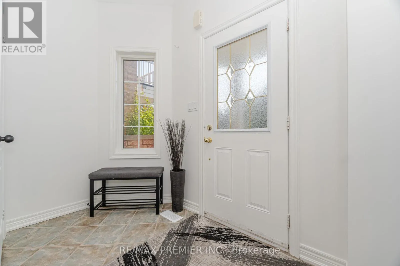 38 OZNER CRESCENT