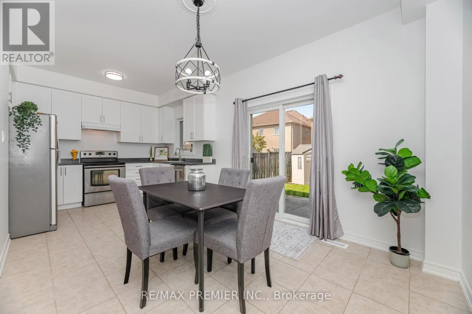 38 OZNER CRESCENT