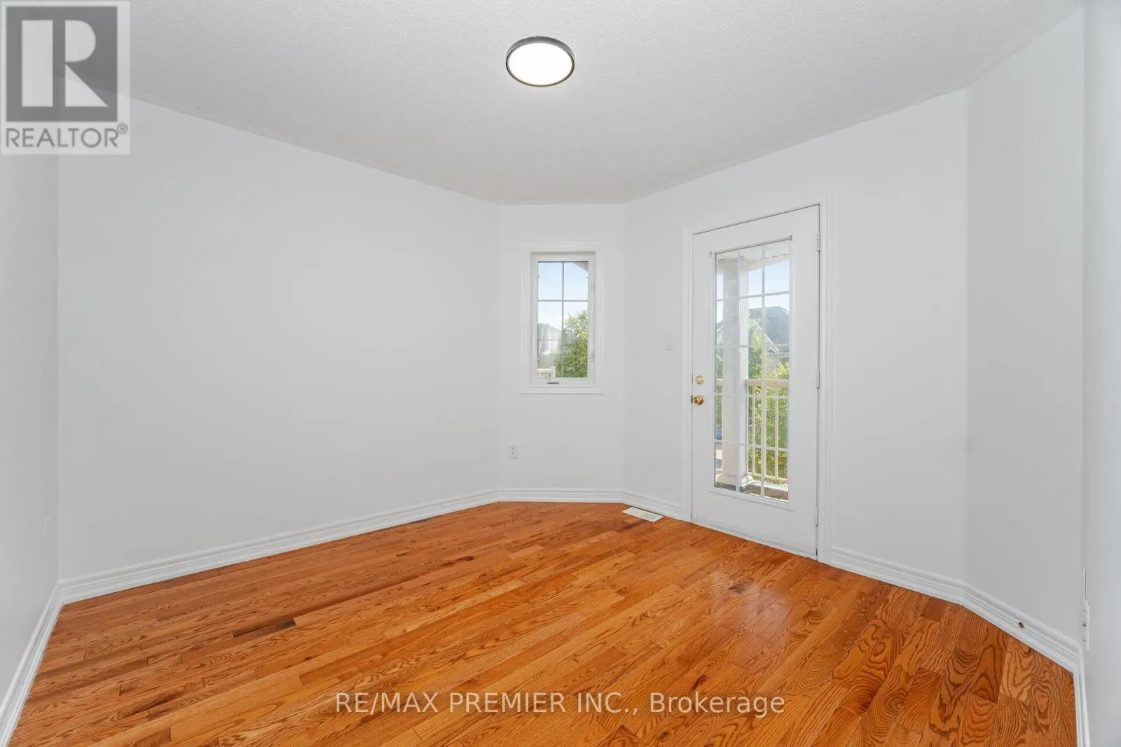 38 OZNER CRESCENT
