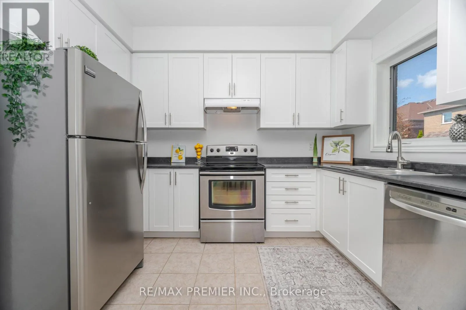 38 OZNER CRESCENT