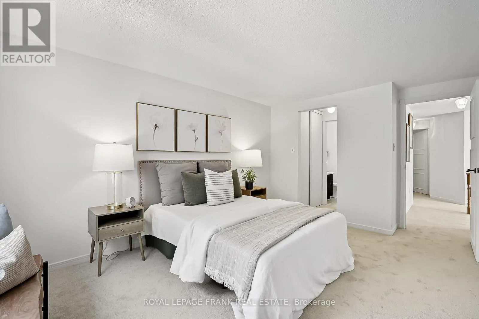 72 REGINALD CRESCENT
