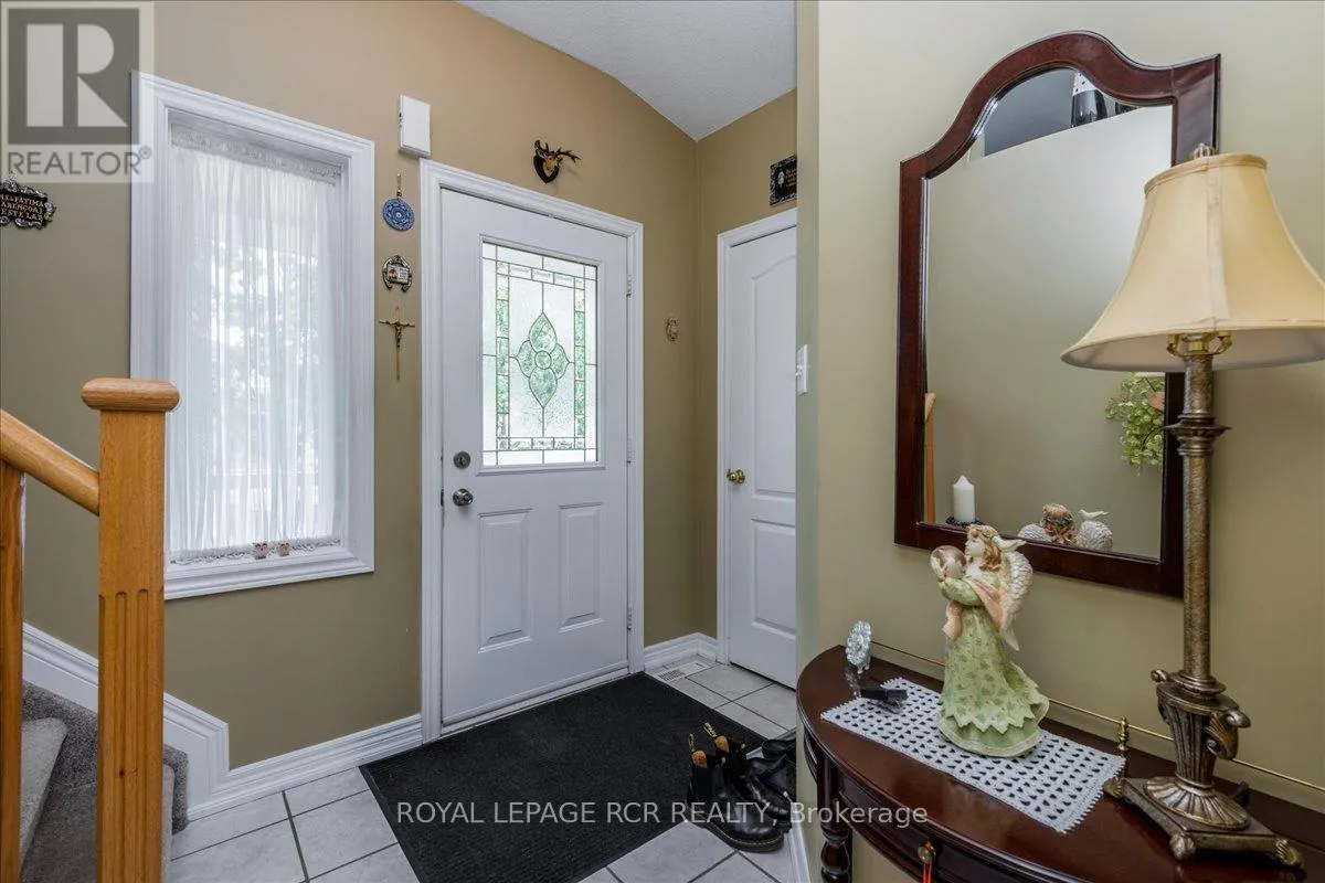 20 VESELI COURT E