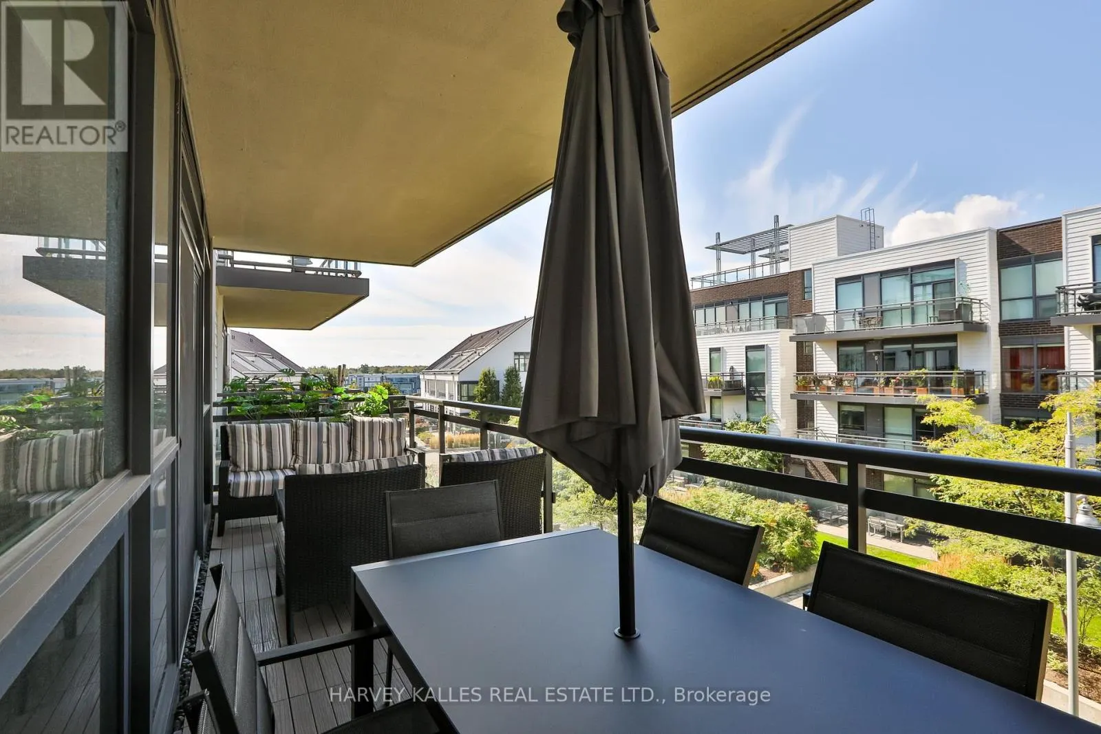 320 - 241 SEA RAY AVENUE