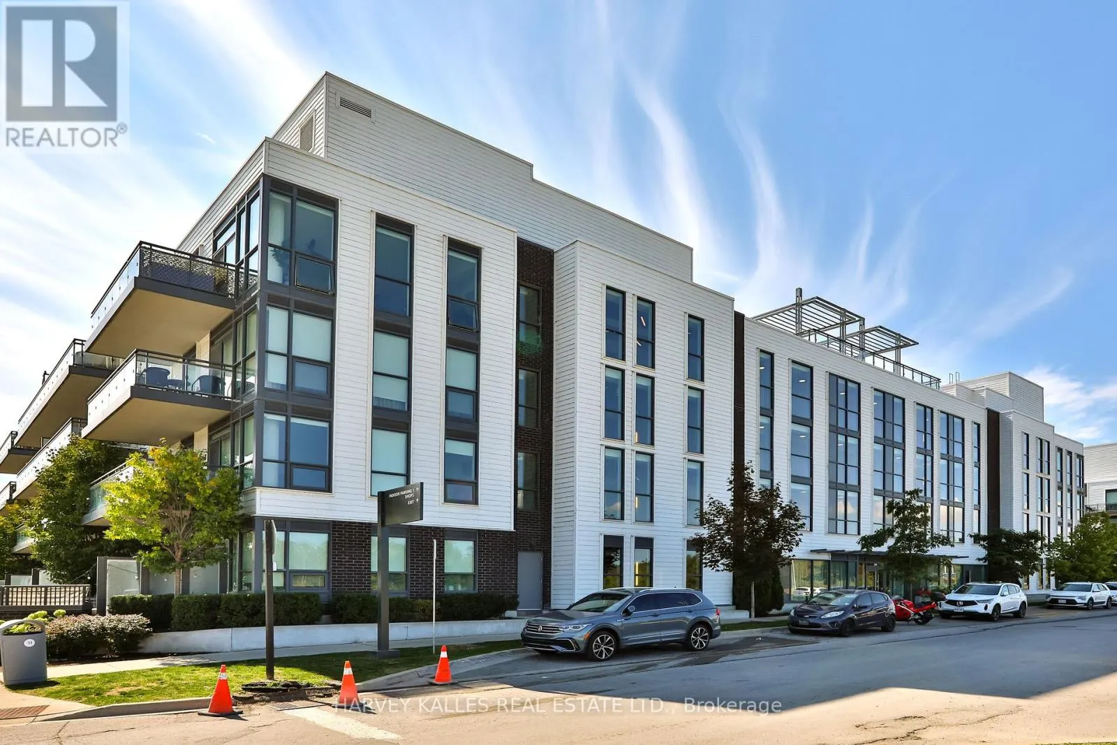 320 - 241 SEA RAY AVENUE