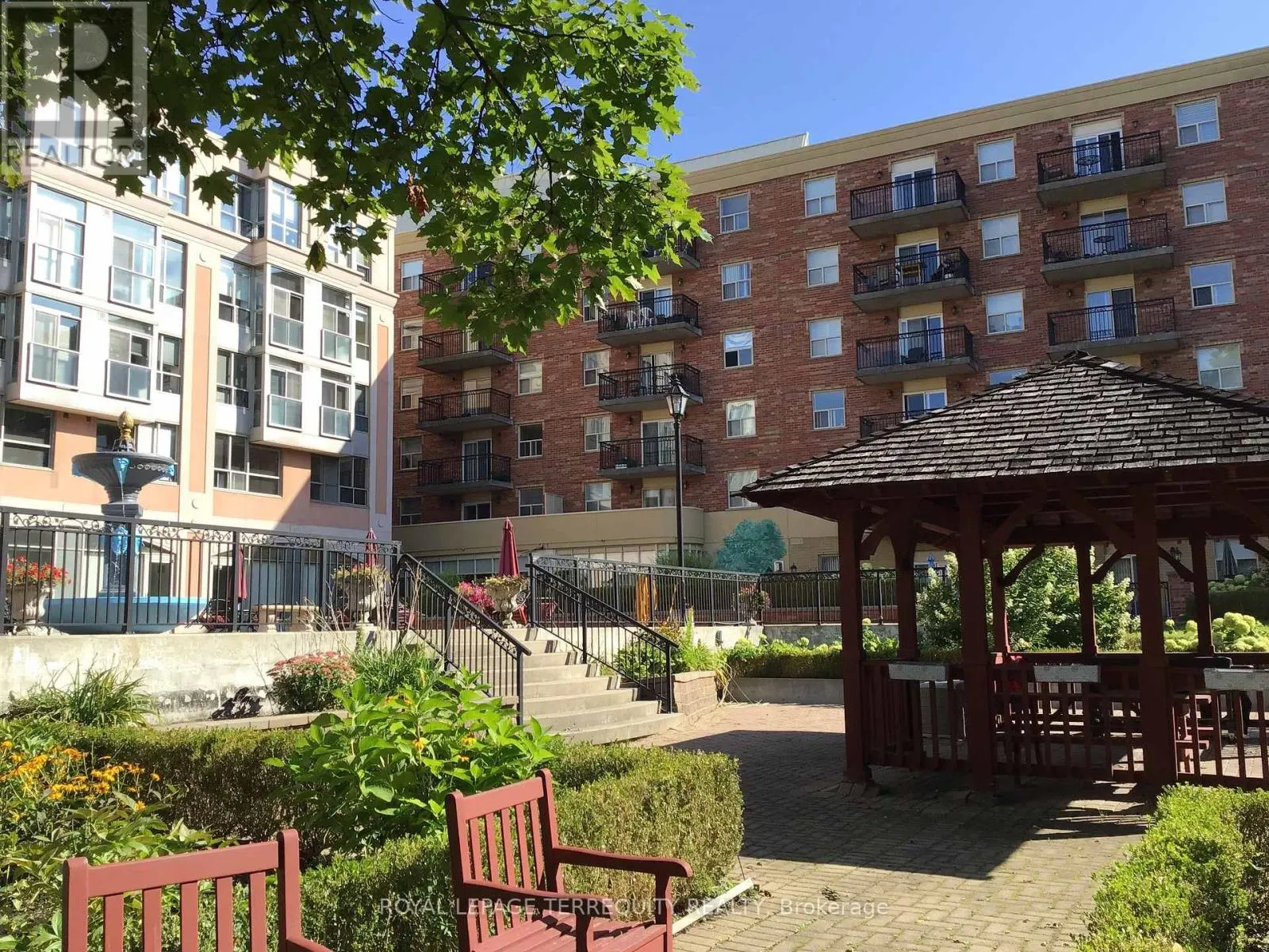 615 - 7373 MARTIN GROVE ROAD