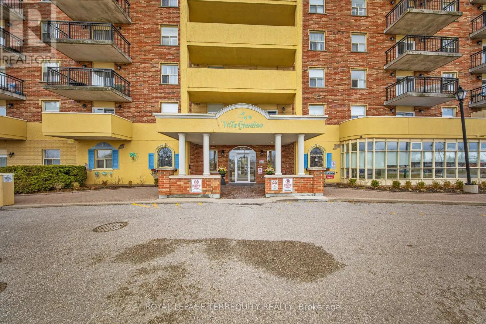 615 - 7373 MARTIN GROVE ROAD