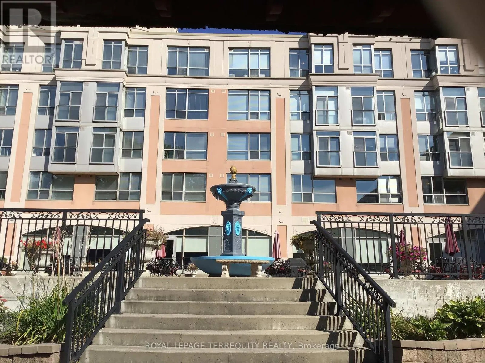 615 - 7373 MARTIN GROVE ROAD