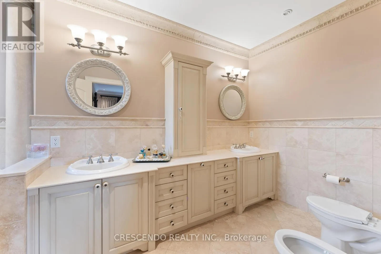 2 PRINCE ADAM COURT