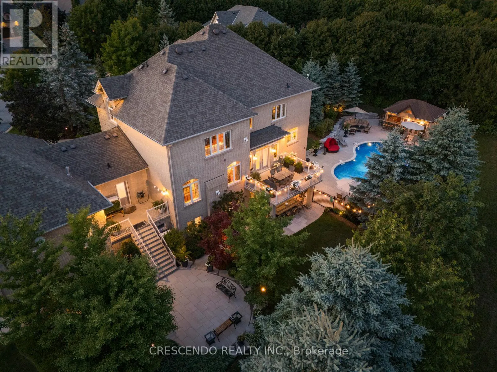 2 PRINCE ADAM COURT