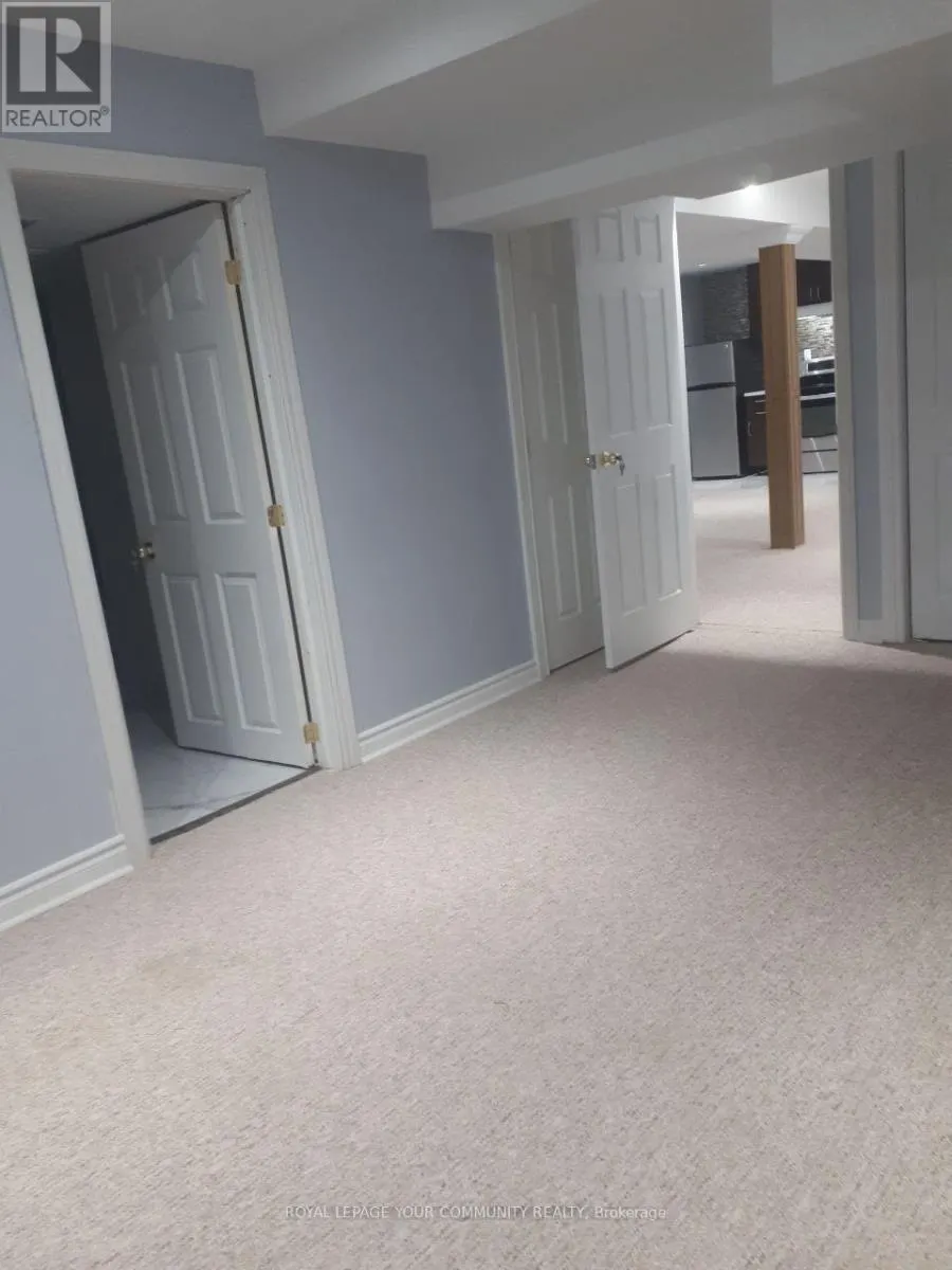 375 WOODFERN WAY