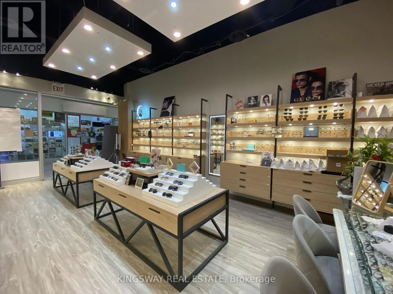 270 - 3255 HIGHWAY 7 E