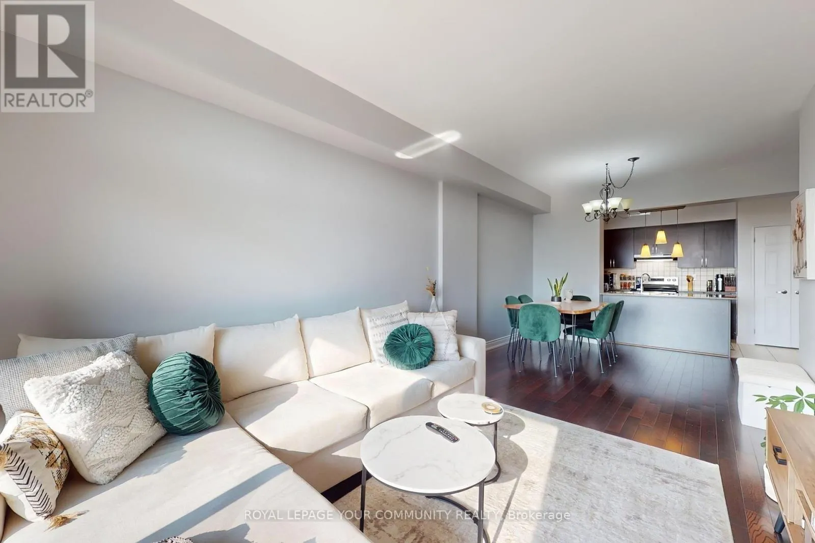 220 - 10211 KEELE STREET