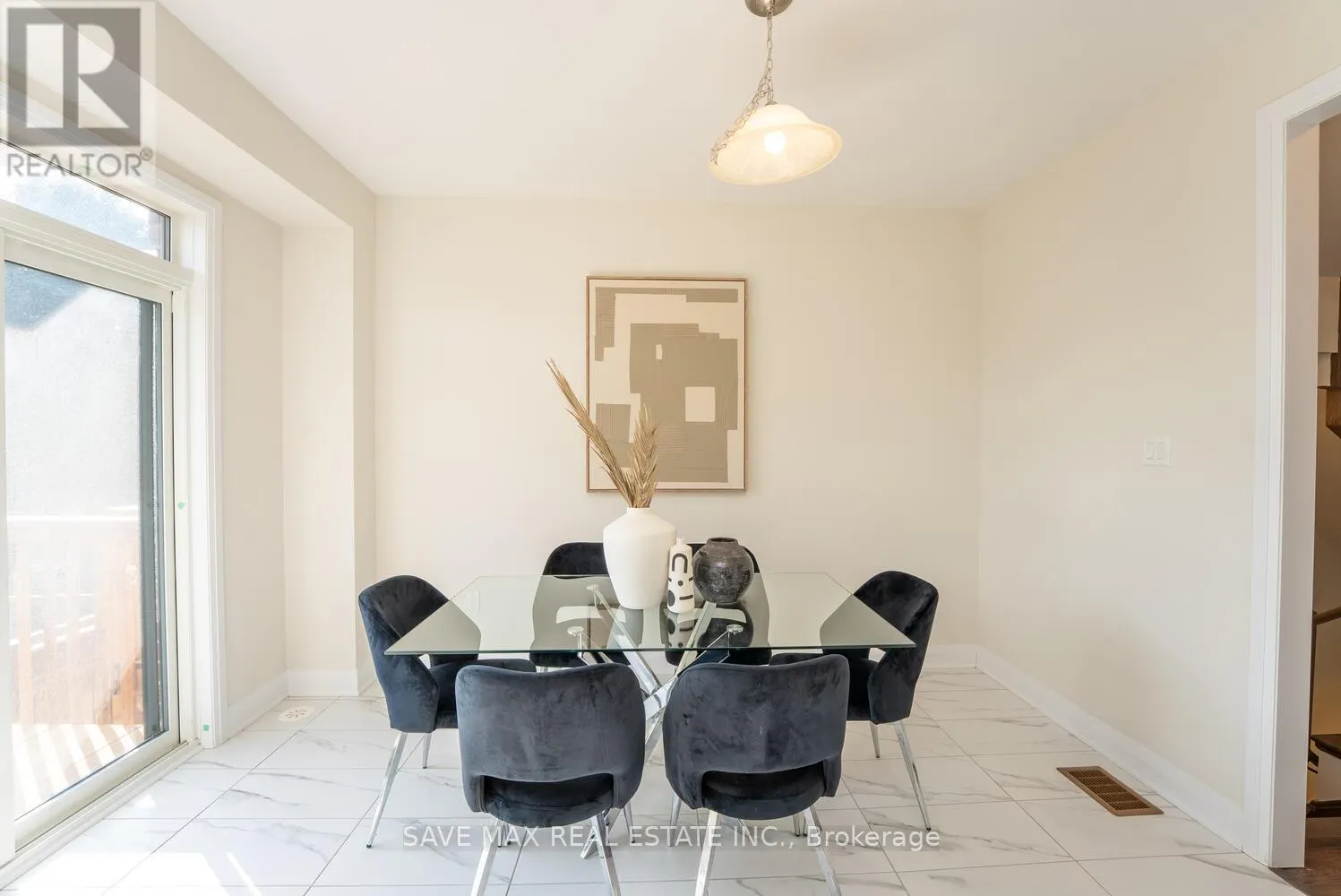 13 KENNISIS WAY