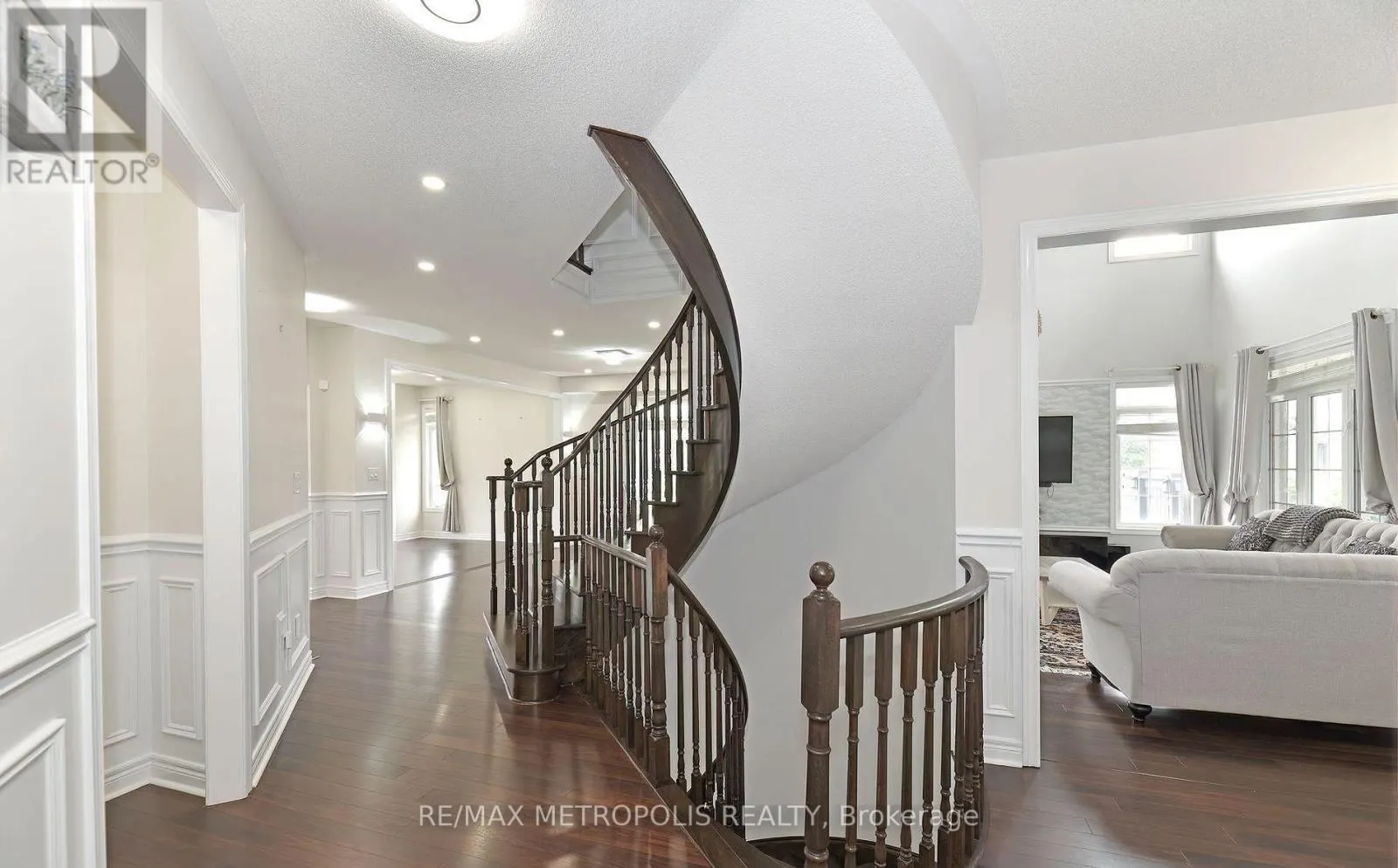 UPPER - 24 FARIS STREET