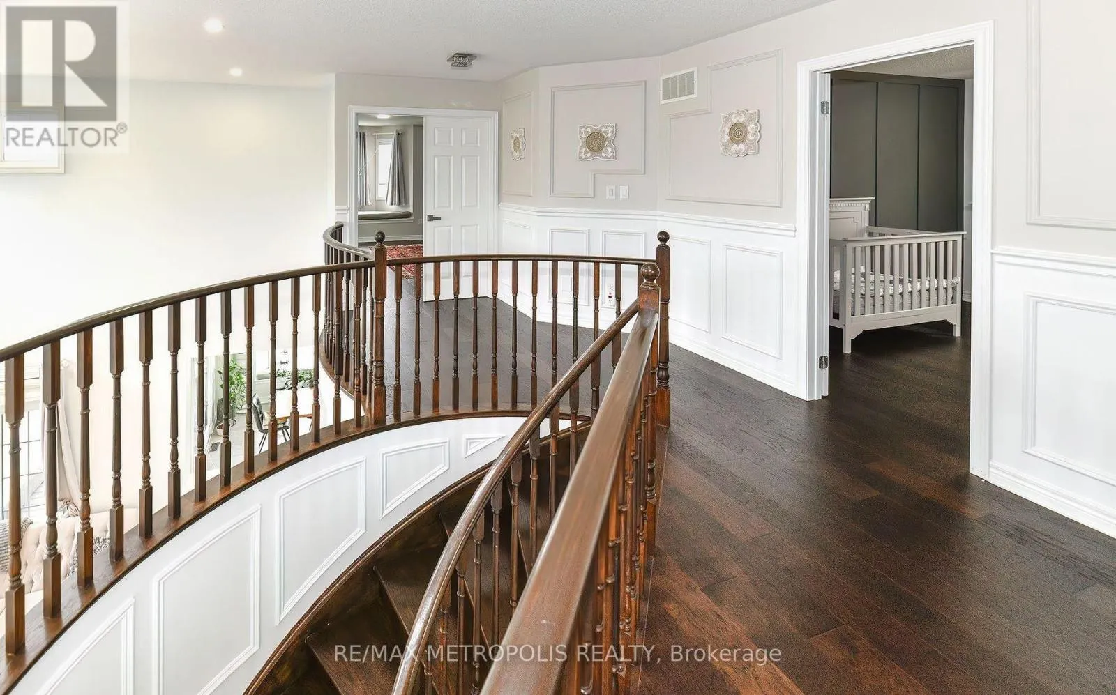 UPPER - 24 FARIS STREET