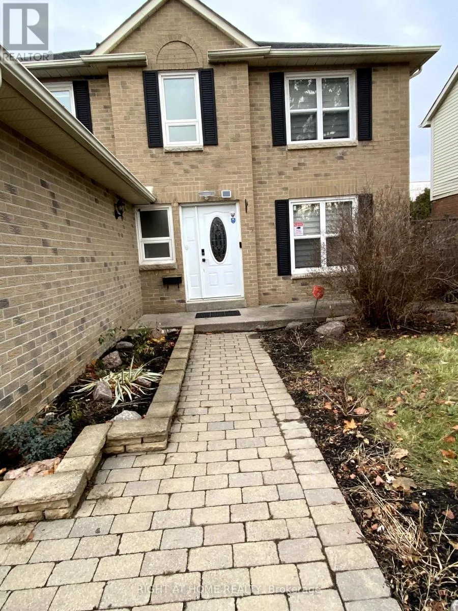 195 JOHN BOWSER CRESCENT