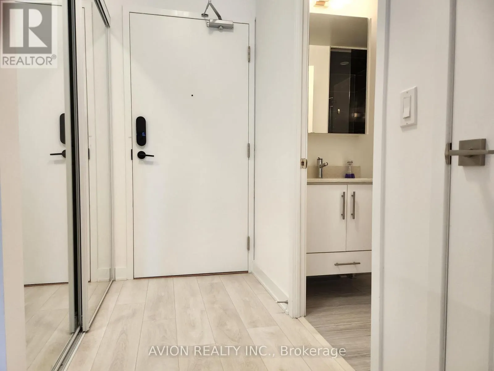 UNIT #610 - 85 ONEIDA CRESCENT
