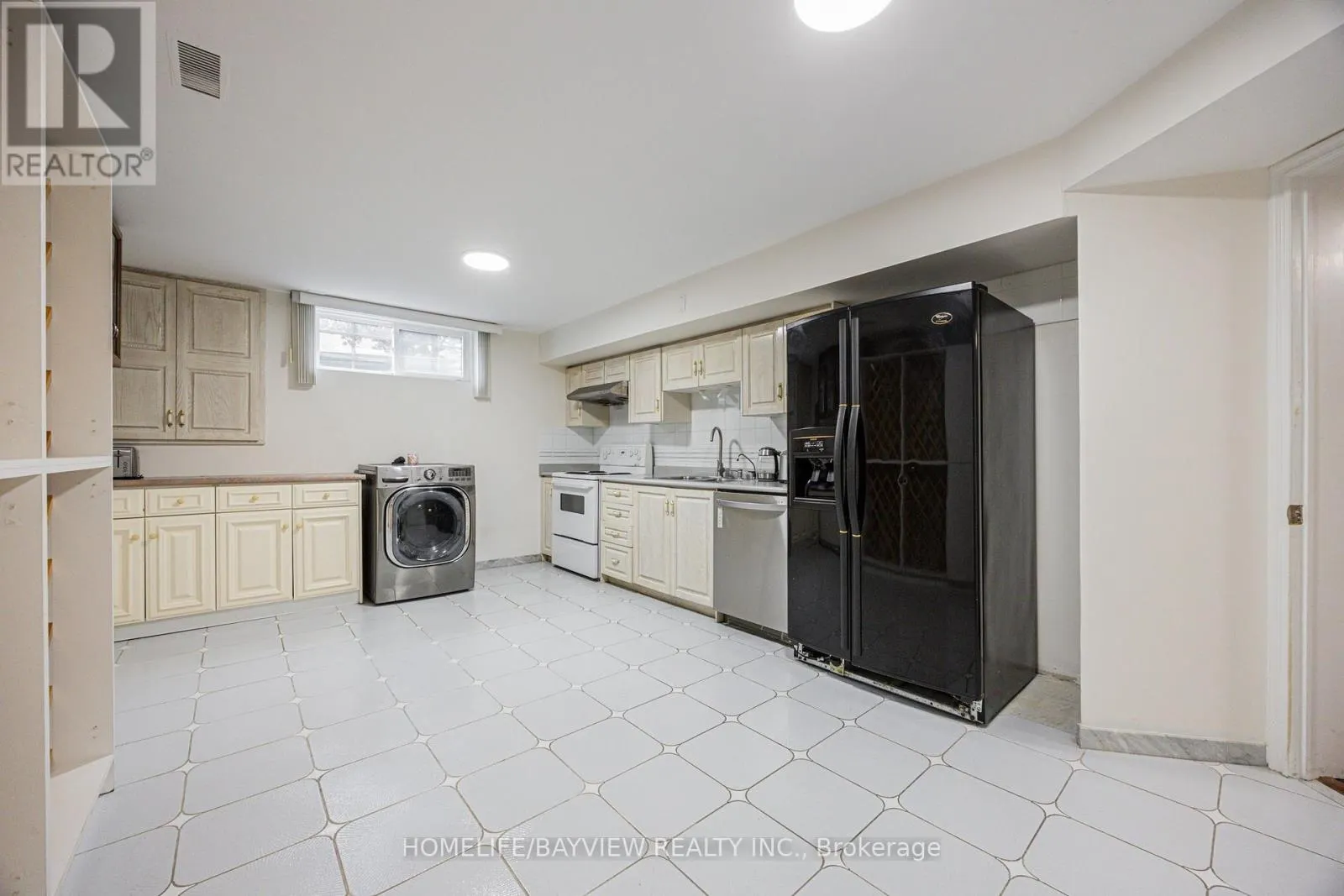11 WENDOVER COURT