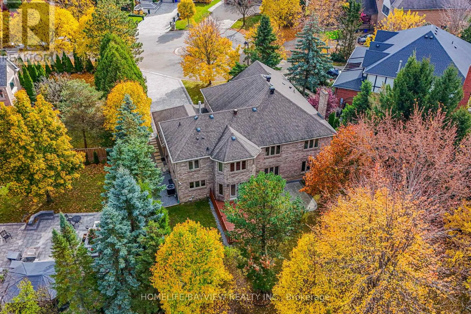 11 WENDOVER COURT