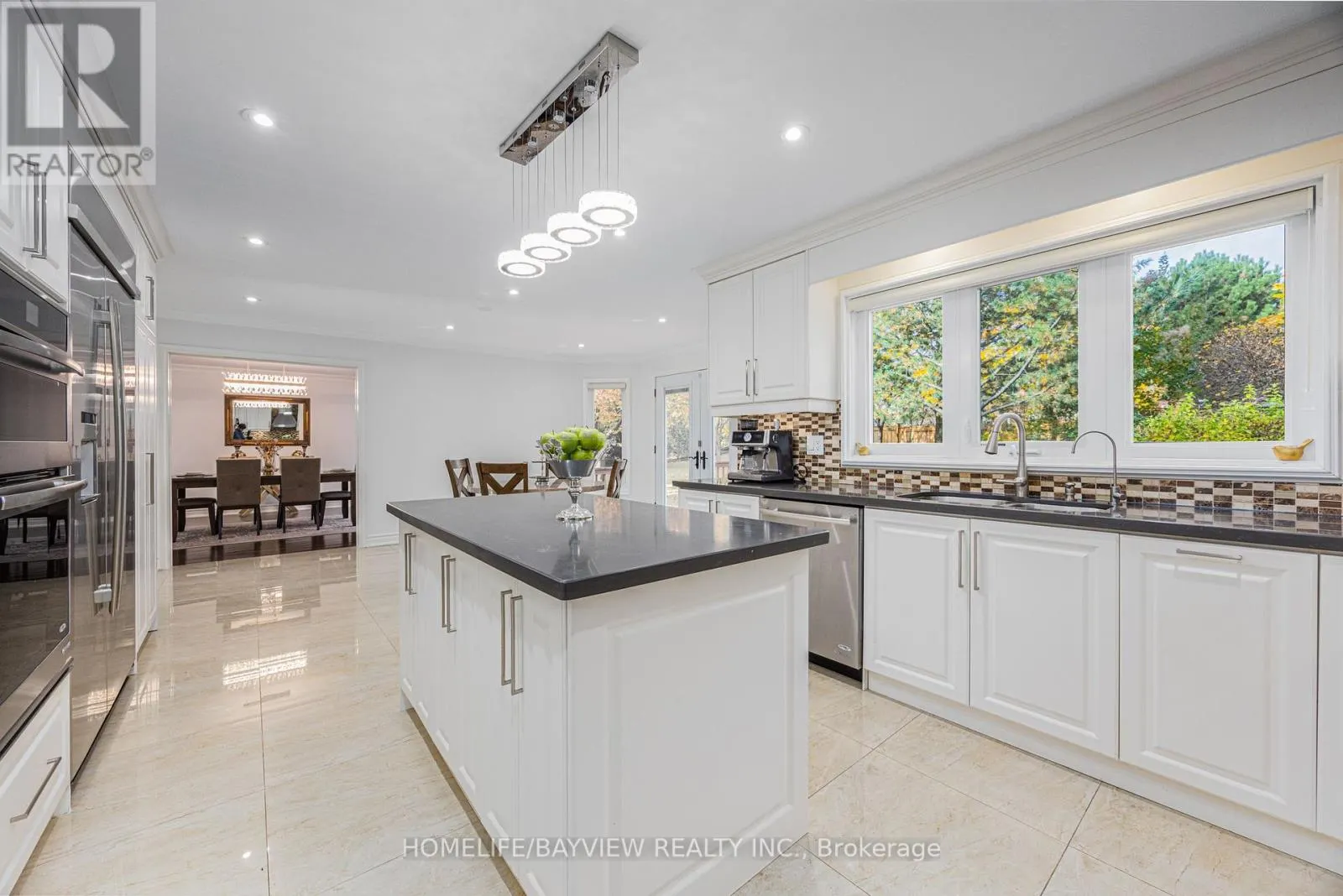 11 WENDOVER COURT