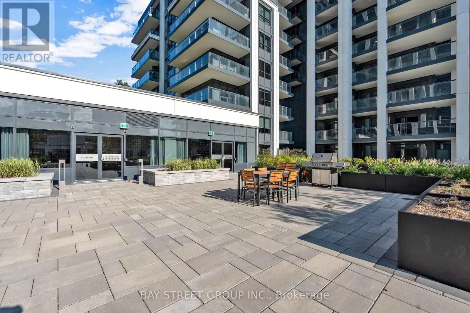 8 CEDARLAND DRIVE