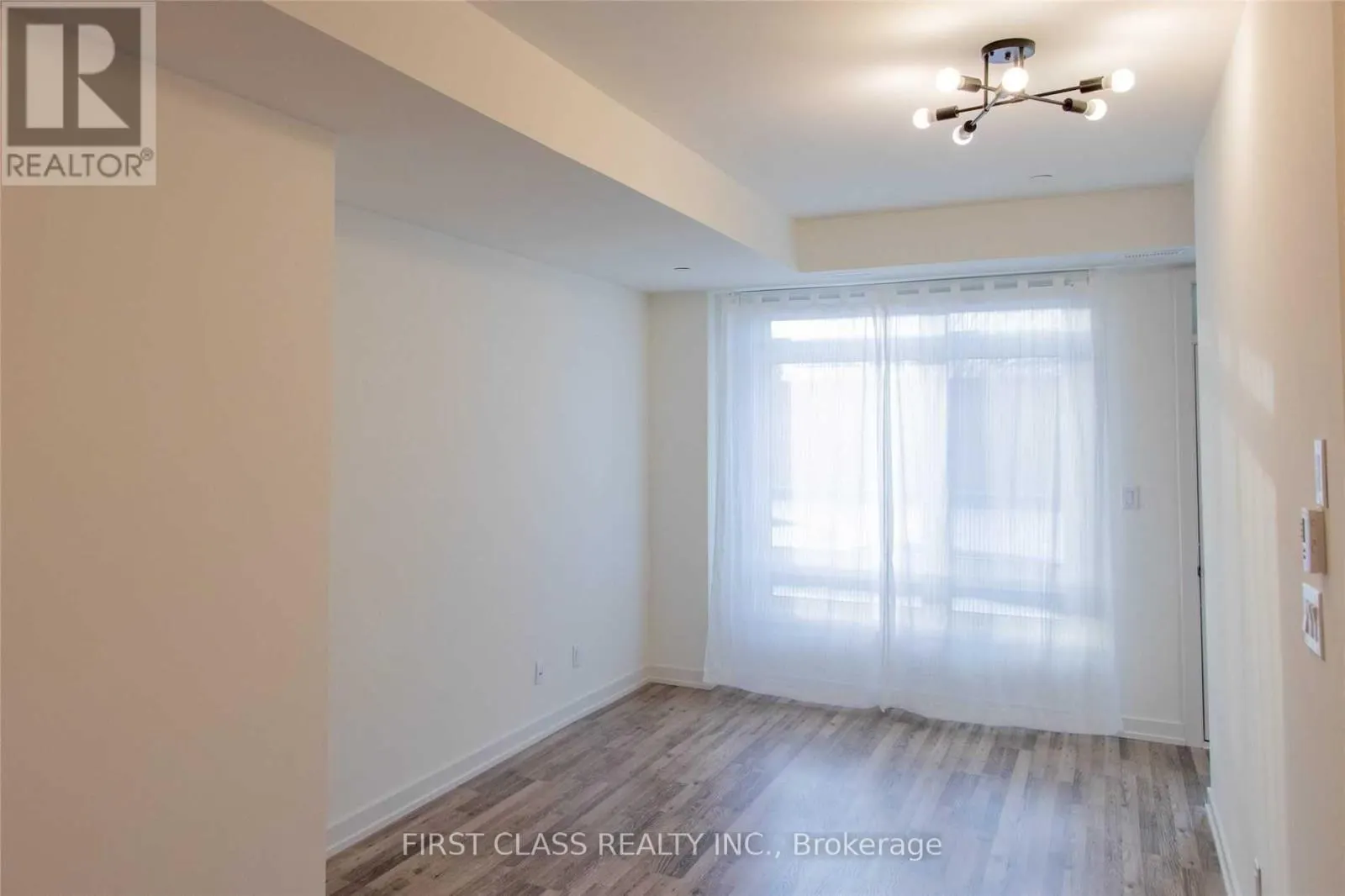 26 - 370 RED MAPLE ROAD