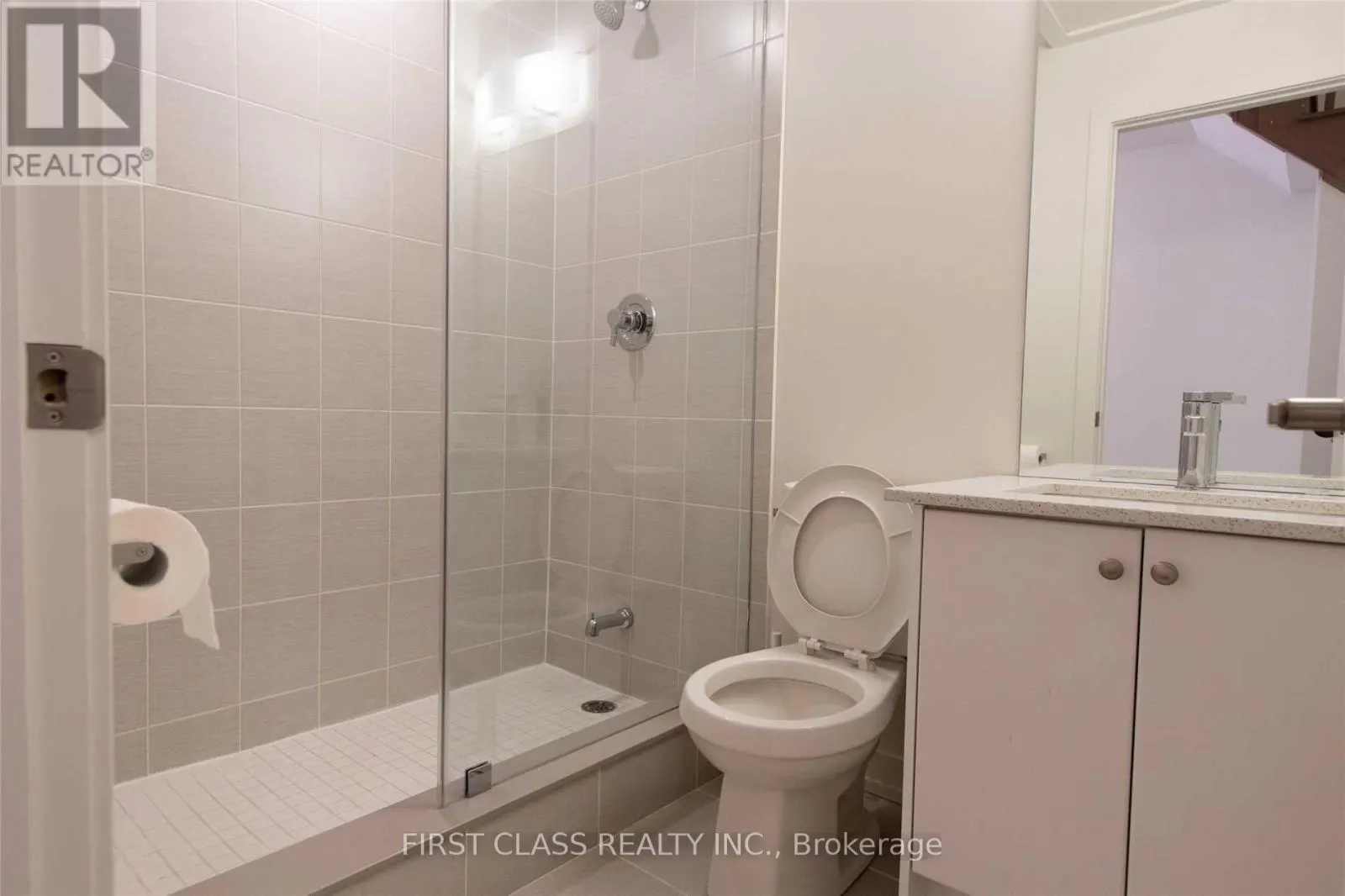 26 - 370 RED MAPLE ROAD