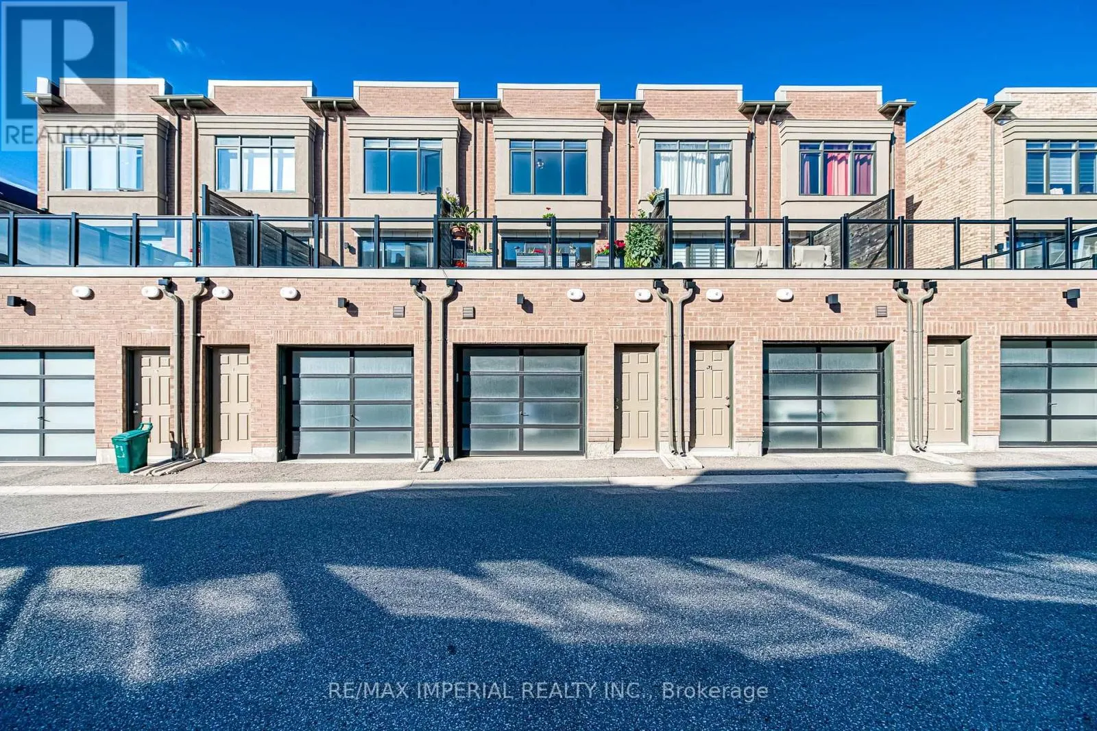 173 SALTERTON CIRCLE