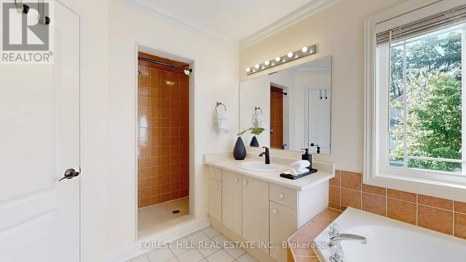 35 BEL CANTO CRESCENT