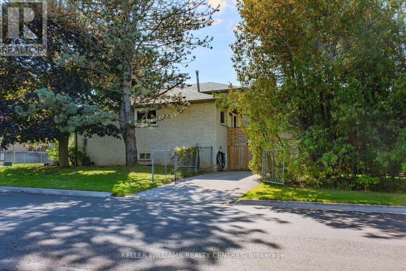 90 THICKETWOOD BOULEVARD