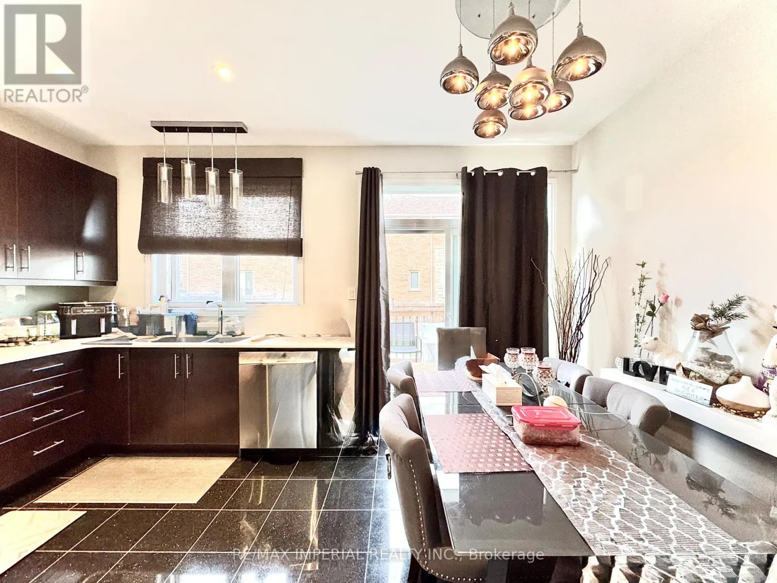 3 PORT ARTHUR CRESCENT