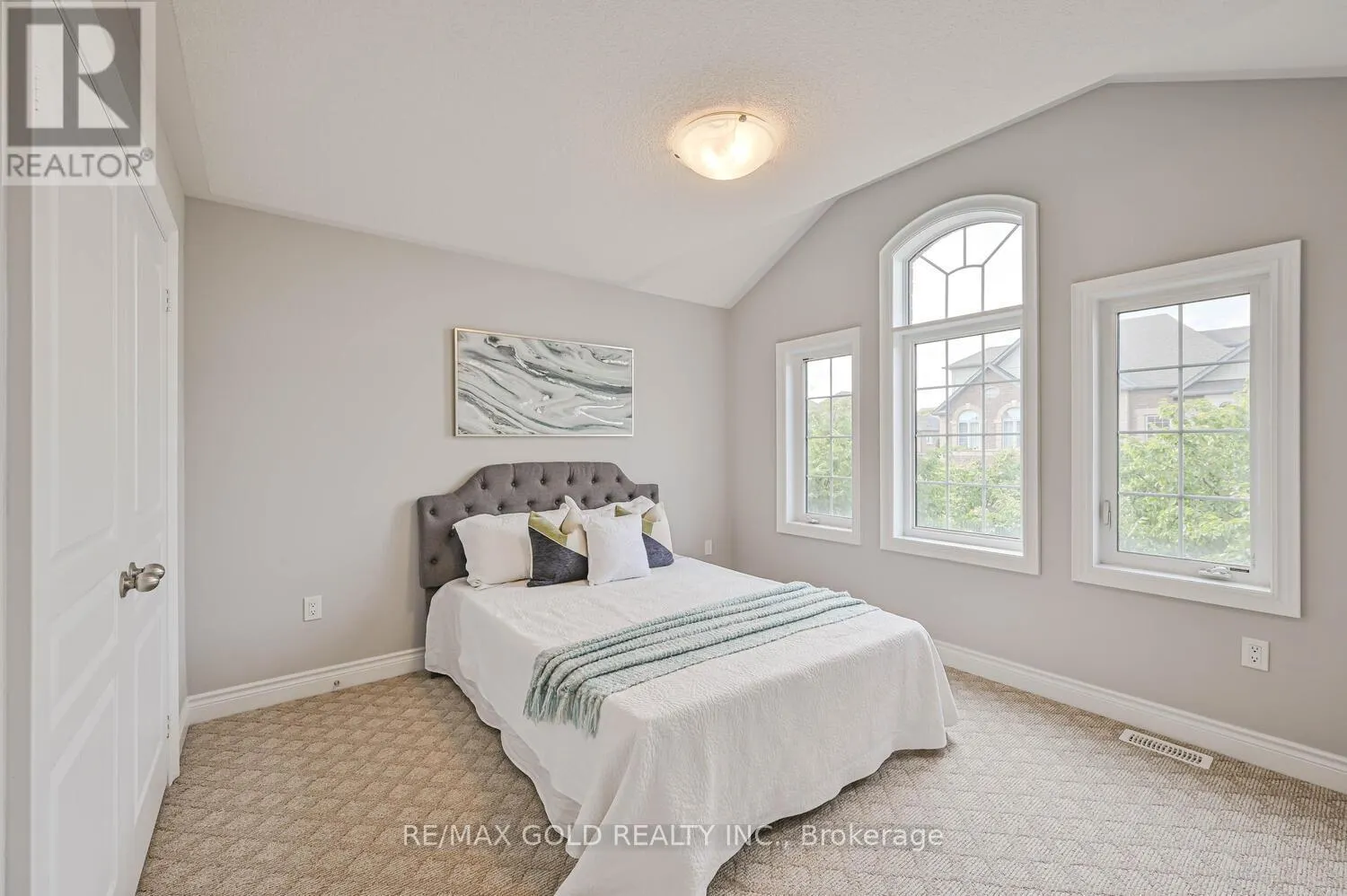 238 KINCARDINE STREET