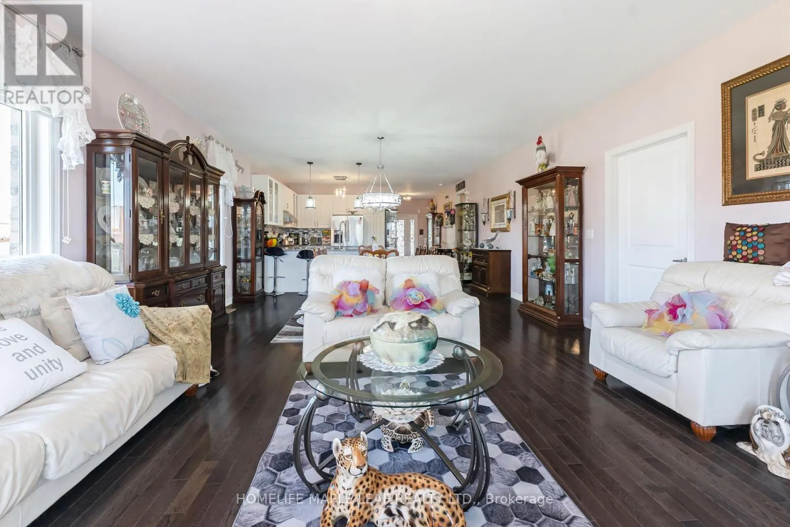 126 KINGSMERE CRESCENT