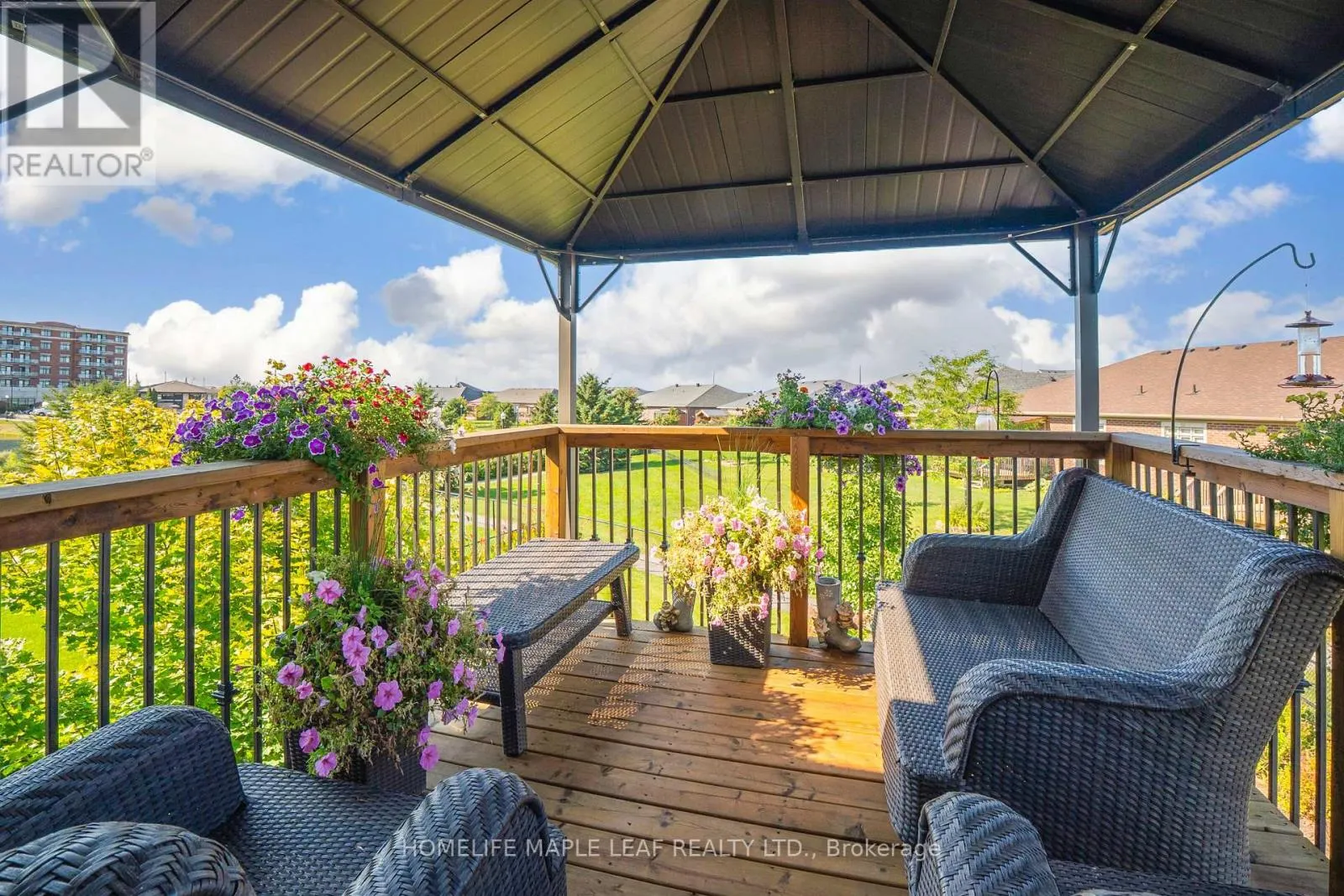126 KINGSMERE CRESCENT
