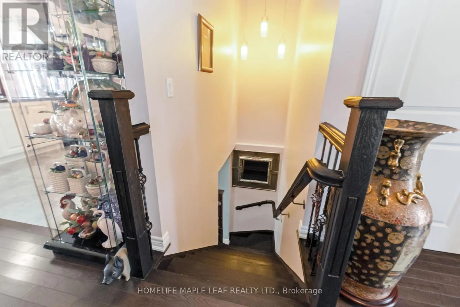 126 KINGSMERE CRESCENT