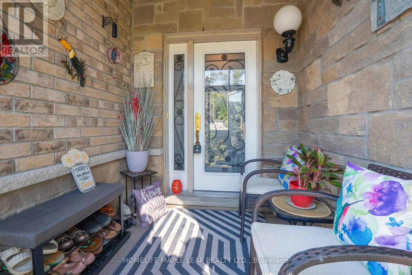 126 KINGSMERE CRESCENT