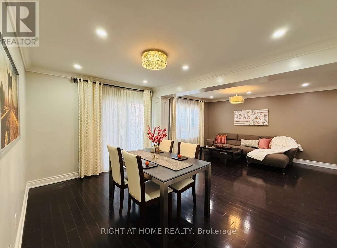 96 IRENEMOUNT CRESCENT