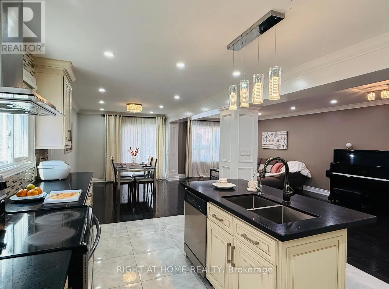 96 IRENEMOUNT CRESCENT