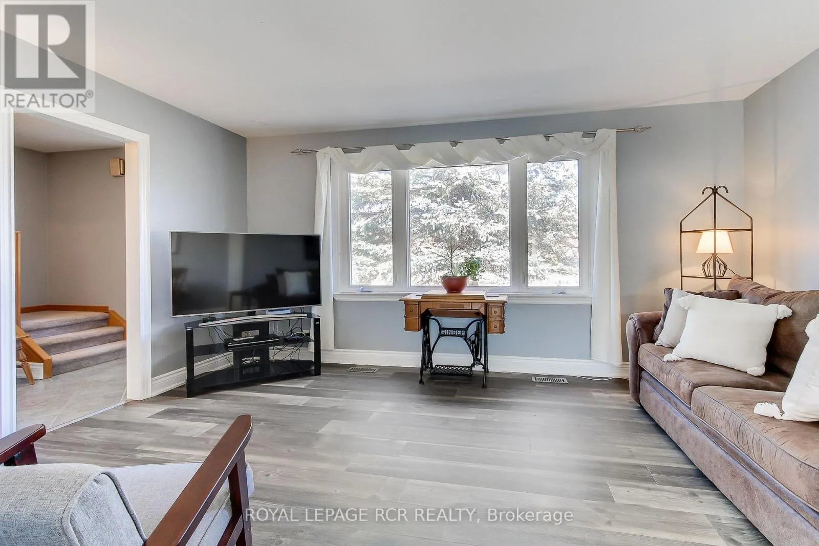 6 BUCE AVENUE