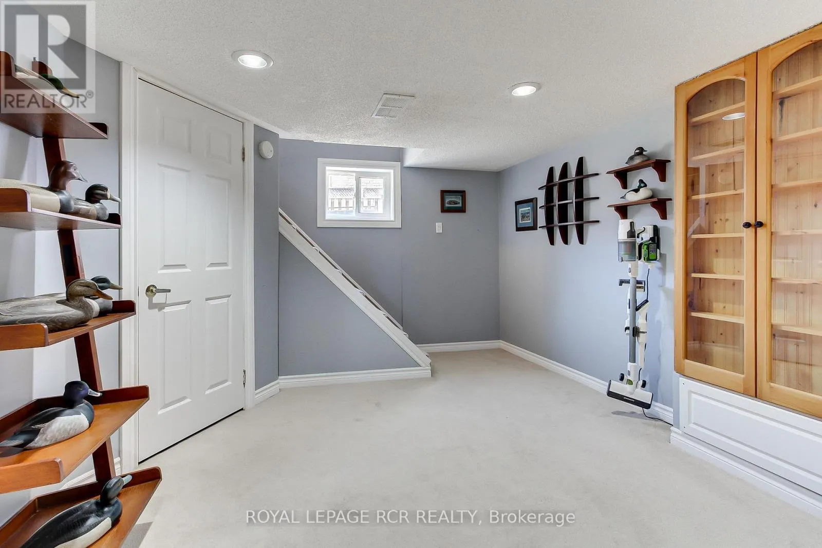 6 BUCE AVENUE