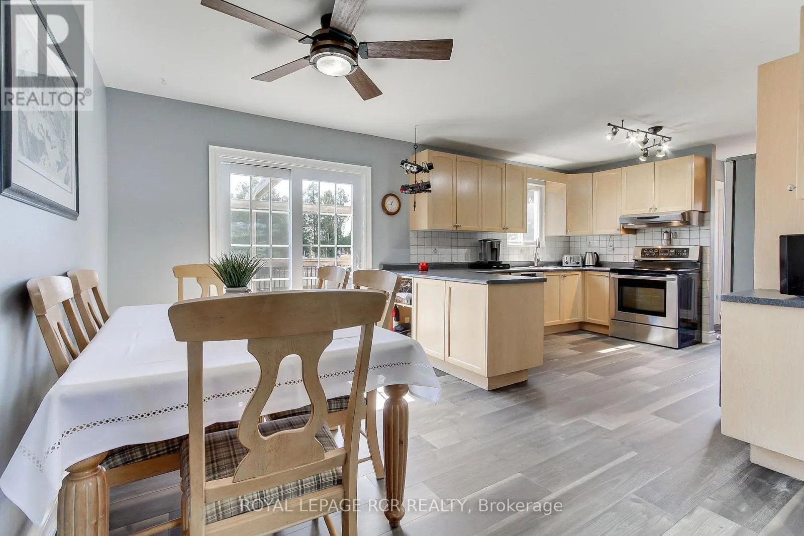 6 BUCE AVENUE