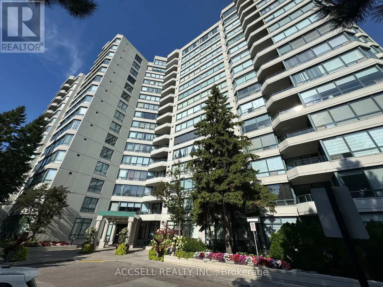 1206 - 120 PROMENADE CIRCLE