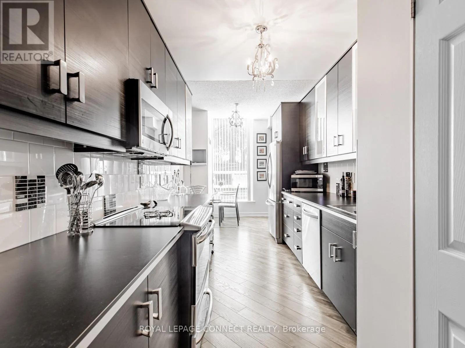 122 - 7905 BAYVIEW AVENUE