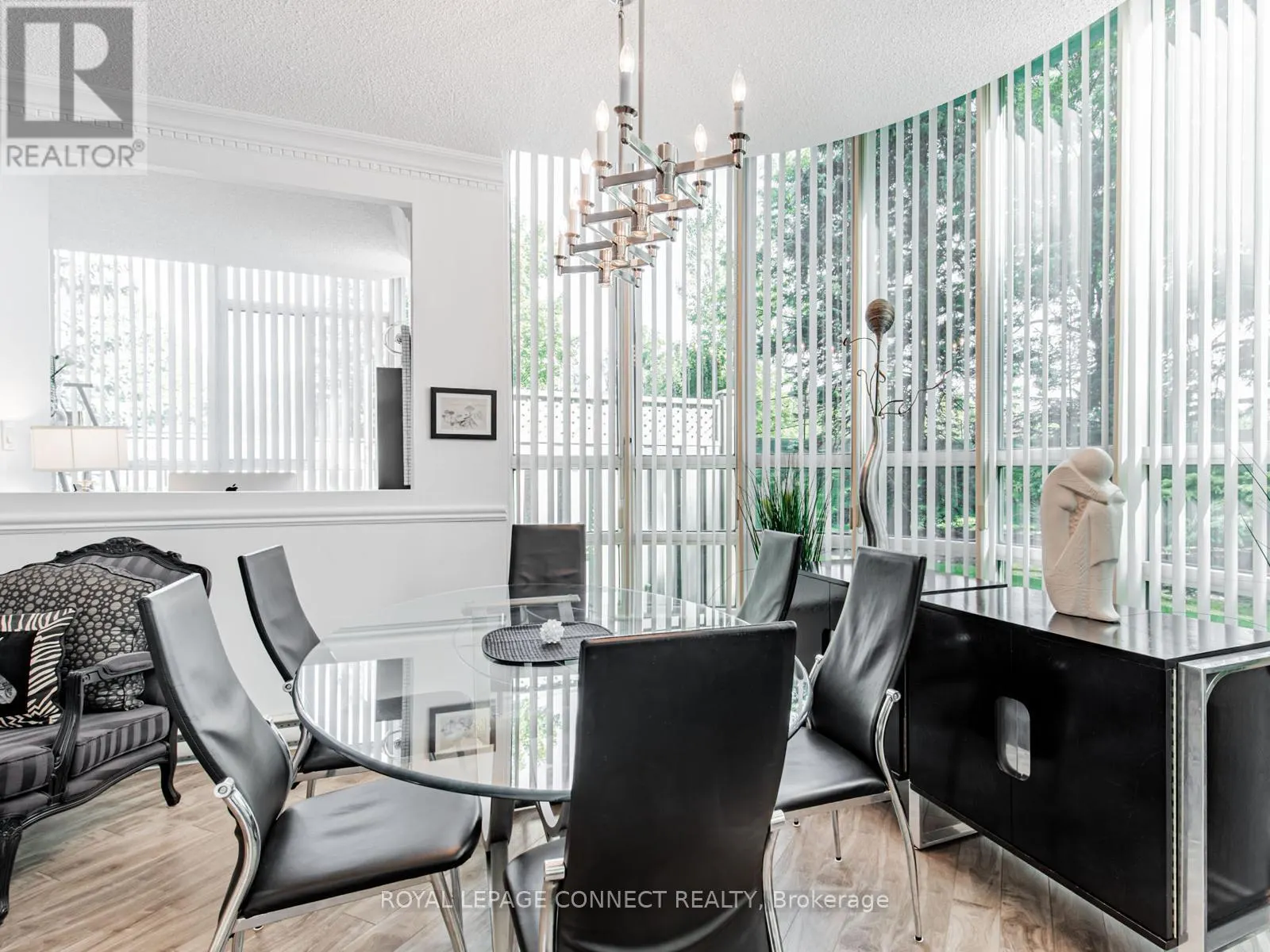 122 - 7905 BAYVIEW AVENUE