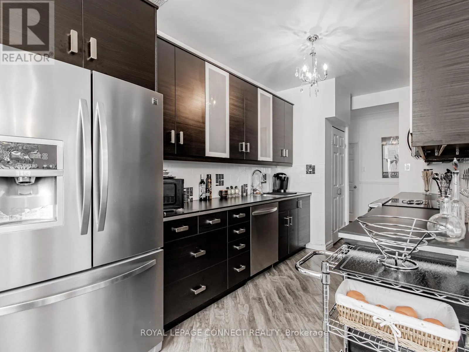 122 - 7905 BAYVIEW AVENUE