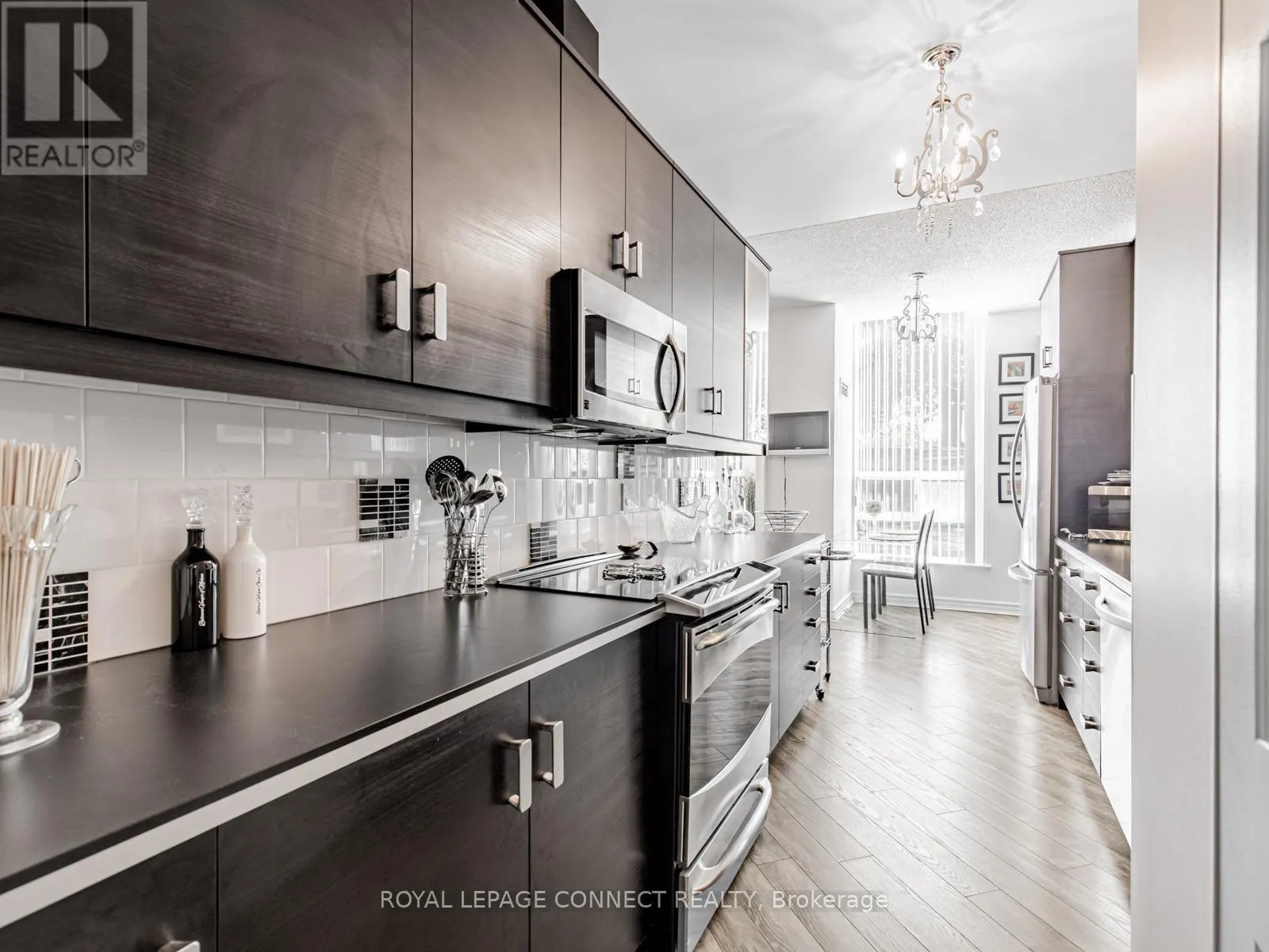 122 - 7905 BAYVIEW AVENUE